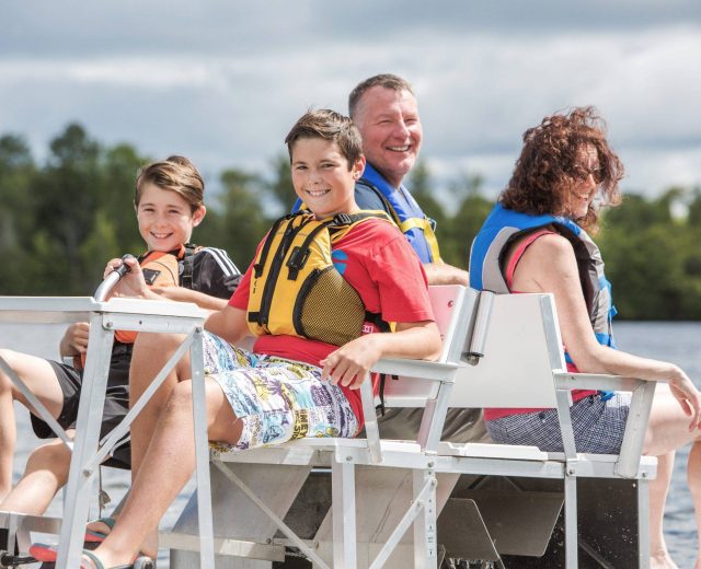 Why not make your visit more memorable? Book a Pontoon Ride on Lake Seymour!